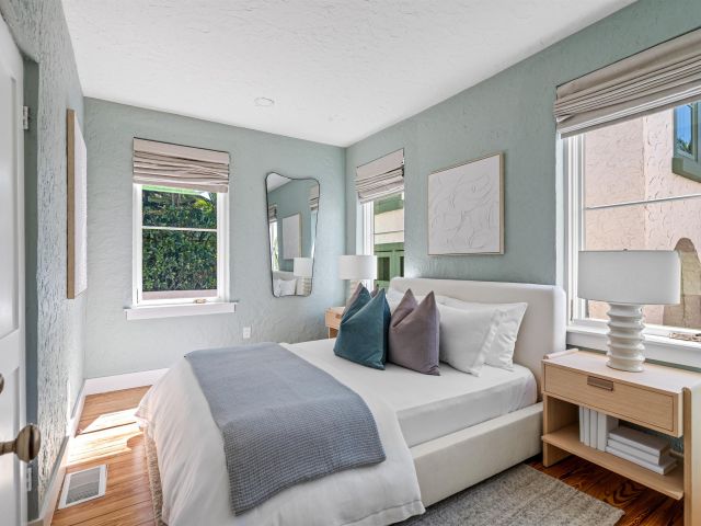 Home for sale at 704 N Swinton Avenue - photo 6707992