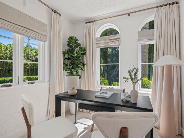 Home for sale at 704 N Swinton Avenue - photo 6708002