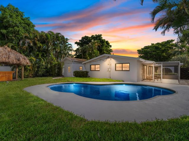 Home for sale at 1659 SE 8th Avenue - photo 6694381