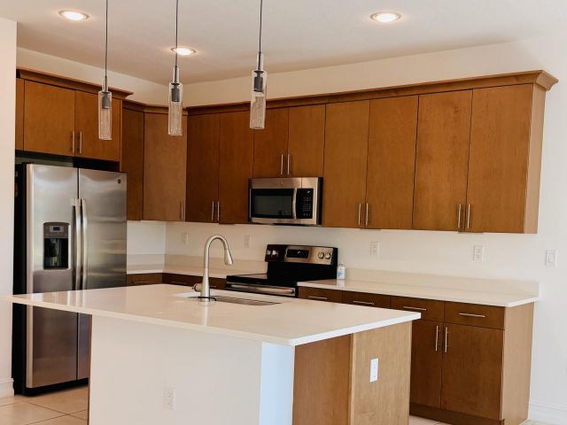 Home for rent at 9952 Brickhill Drive - photo 6705182