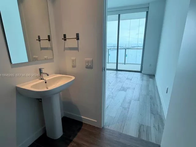 Apartment for sale  Unit #2603 - photo 6693360