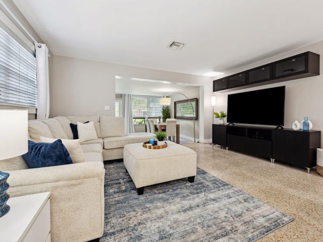 Home for sale at 2507 NW 8th Avenue - photo 6708648