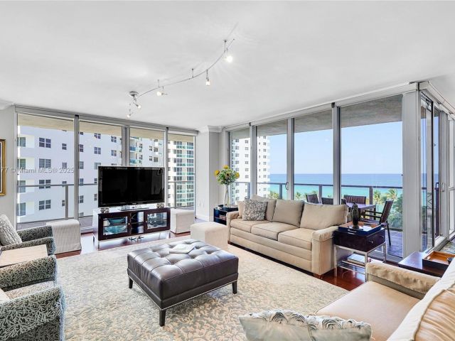 Apartment for rent  Unit #701 - photo 6697921