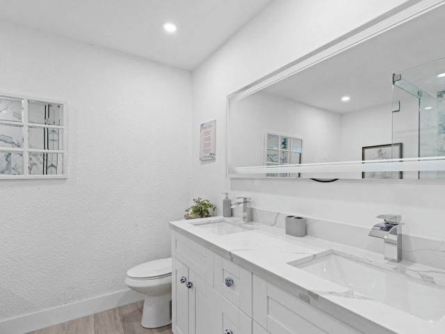 Home for sale at 5285 Sunrise Boulevard - photo 6717194