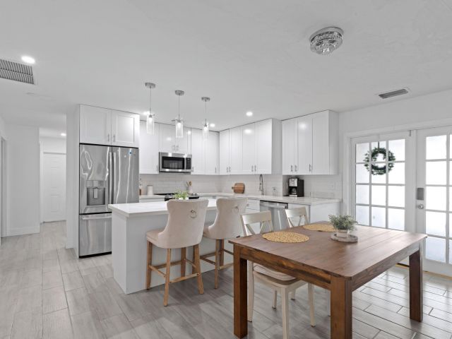 Home for sale at 5285 Sunrise Boulevard - photo 6717199