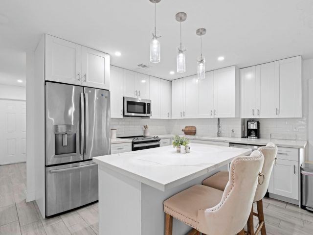 Home for sale at 5285 Sunrise Boulevard - photo 6717201