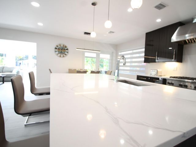 Home for rent at 2548 SE 14th Street E 2548 Se 14th St - photo 6697031