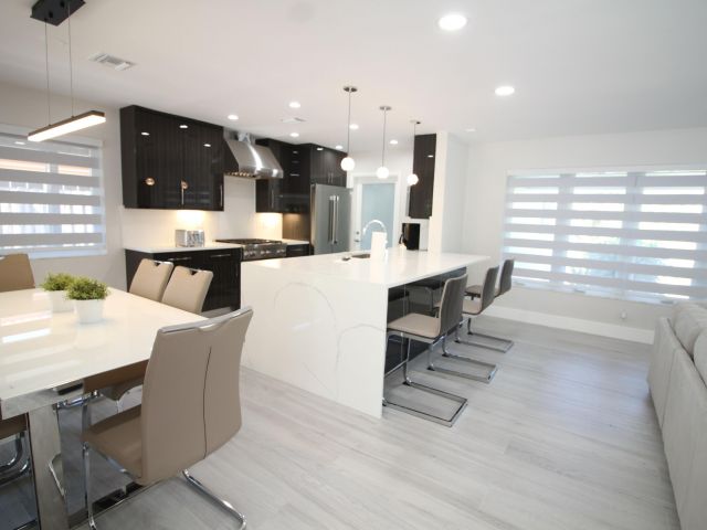 Home for rent at 2548 SE 14th Street E 2548 Se 14th St - photo 6697032