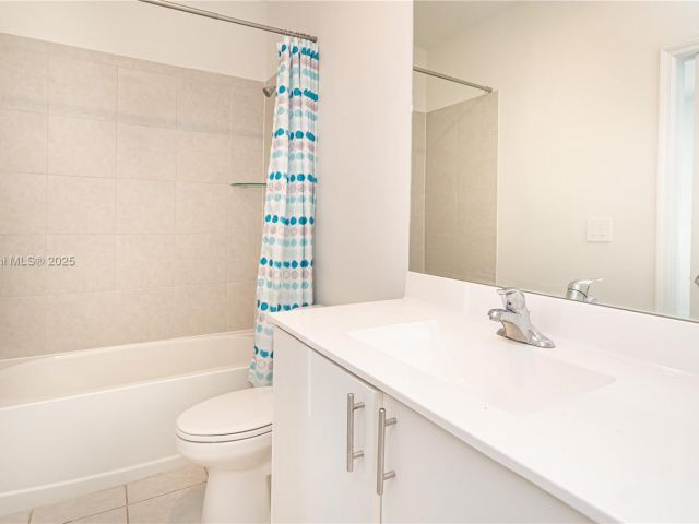 3-bedroom home for rent in Homestead - 13237 SW 286th Ter 13237 - MondialRealty