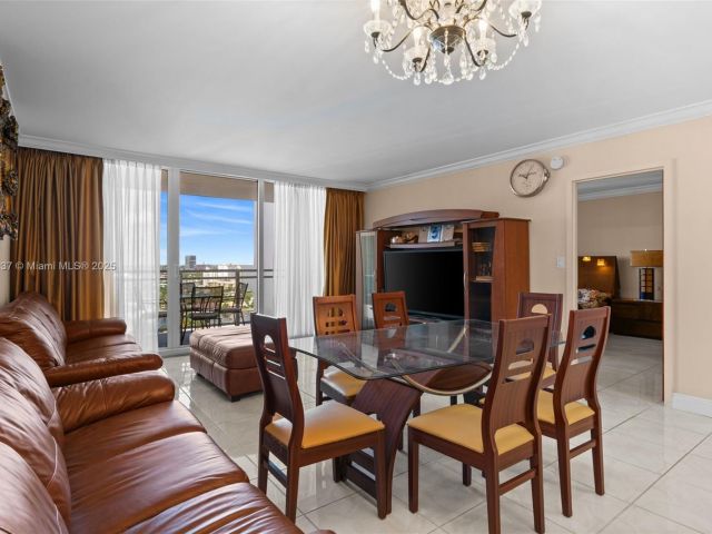 1-bedroom condo for sale in Hallandale Beach - 2030 S Ocean Dr 1701 - MondialRealty