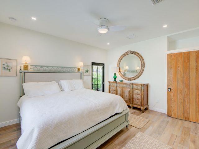 Home for rent at 110 Marine Way Valencia #3 - photo 6717155