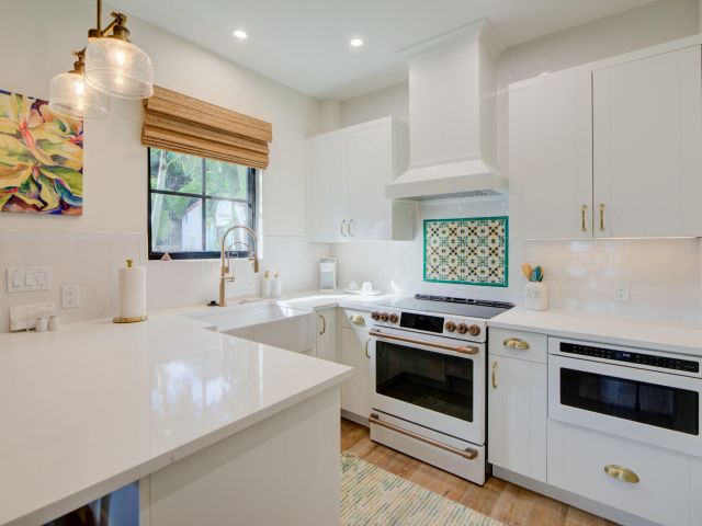 Home for rent at 110 Marine Way Valencia #3 - photo 6717158