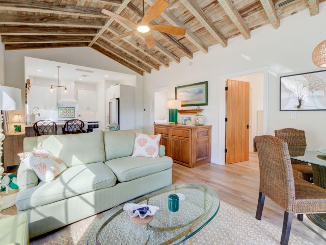 Home for rent at 110 Marine Way Valencia #3 - photo 6717167