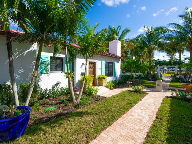 Home for rent at 110 Marine Way Valencia #3 - photo 6717169