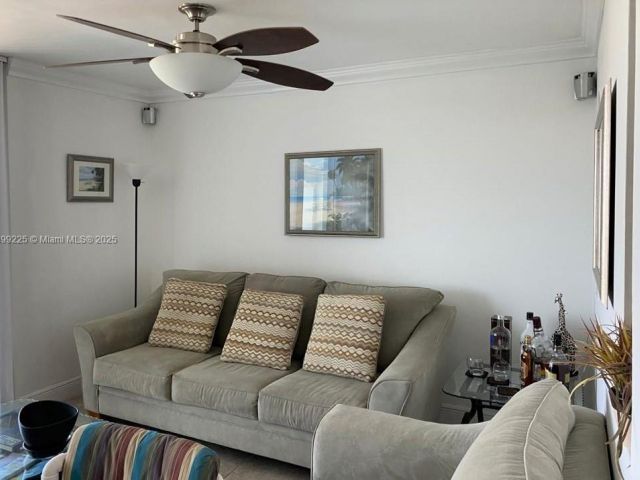 Apartment for rent  Unit #729 - photo 7440718