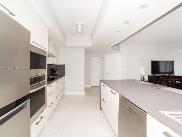 Apartment for sale  Unit #4607 - photo 6694671