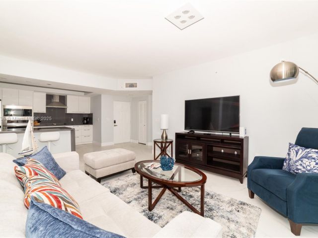 Apartment for sale  Unit #4607 - photo 6694678