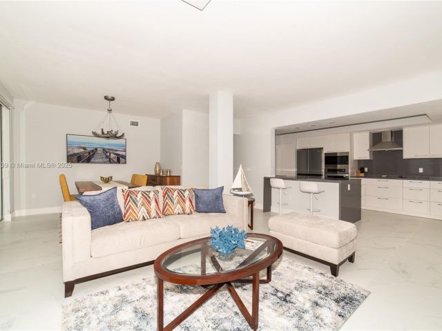 Apartment for sale  Unit #4607 - photo 6694682