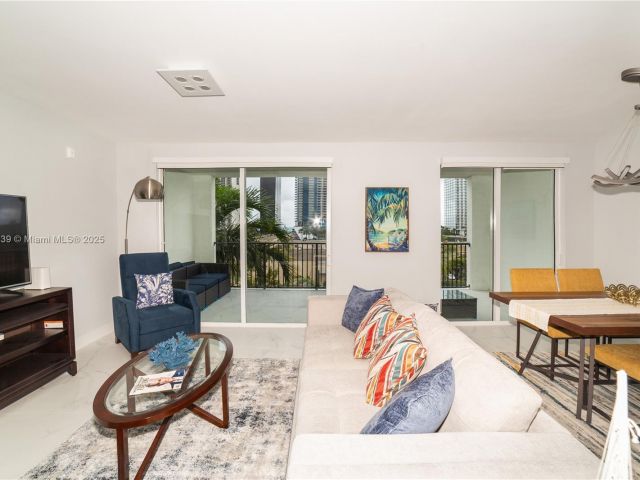 Apartment for sale  Unit #4607 - photo 6694685