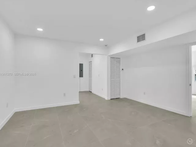 2-bedroom home for sale in Delray Beach - 107 Central Ave - MondialRealty