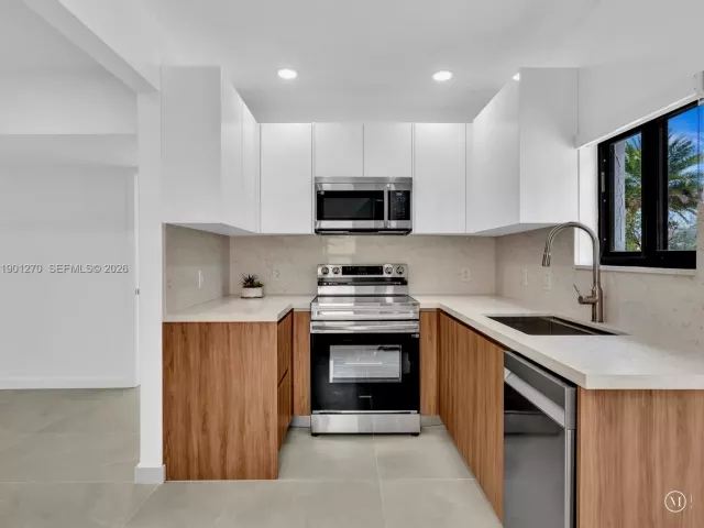 2-bedroom home for sale in Delray Beach - 107 Central Ave - MondialRealty