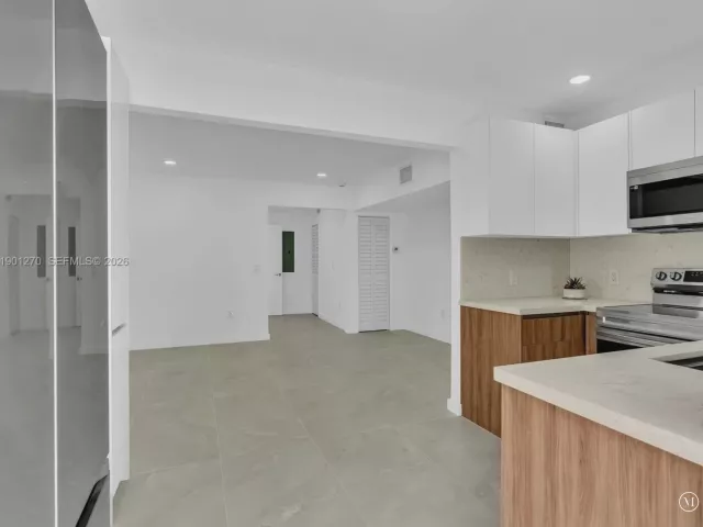 2-bedroom home for sale in Delray Beach - 107 Central Ave - MondialRealty