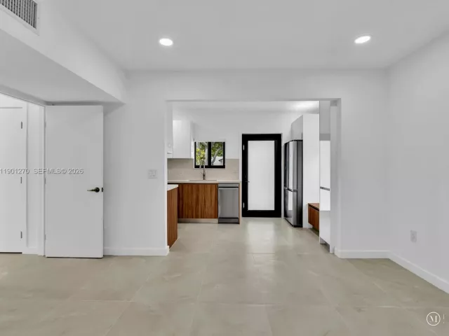 2-bedroom home for sale in Delray Beach - 107 Central Ave - MondialRealty