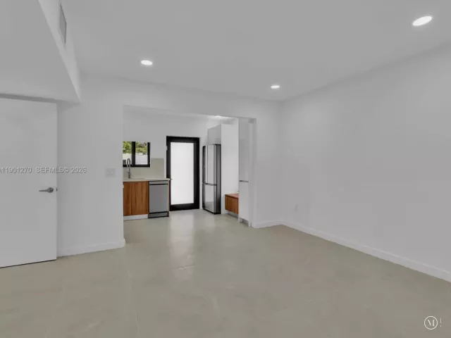 2-bedroom home for sale in Delray Beach - 107 Central Ave - MondialRealty