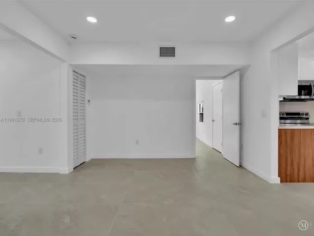 2-bedroom home for sale in Delray Beach - 107 Central Ave - MondialRealty