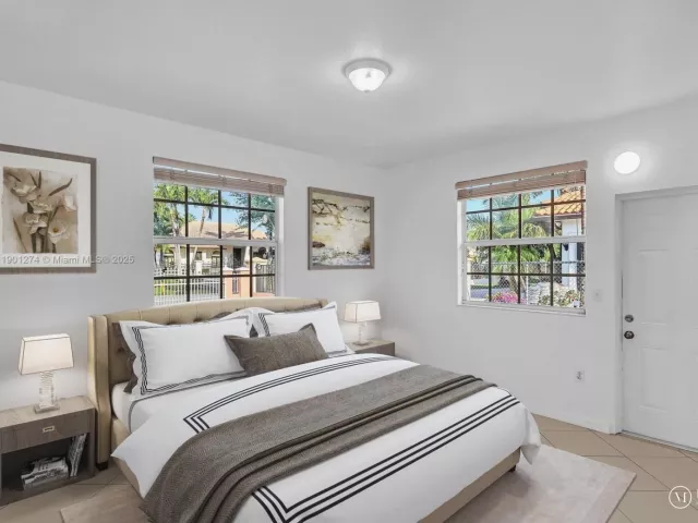 4-bedroom home for sale in Miami - 279 NW 119th Ave. - MondialRealty