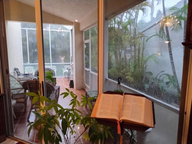 Home for sale at 906 Dickens Place - photo 6711463