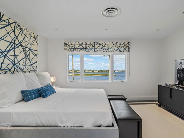 Home for sale at 2631 S Flagler Drive - photo 6718800