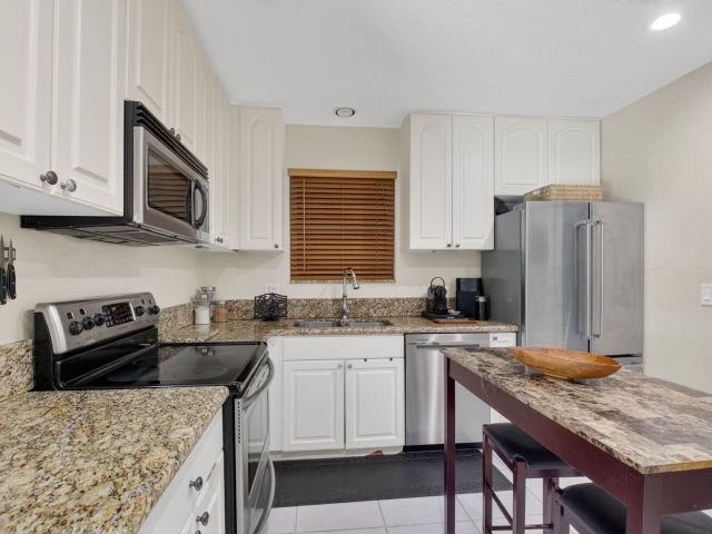 Home for sale at 118 NE 22nd Street - photo 6777551