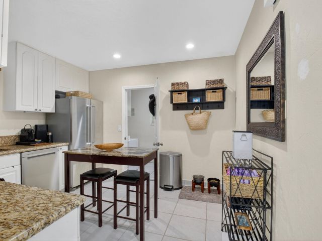 Home for sale at 118 NE 22nd Street - photo 6777552