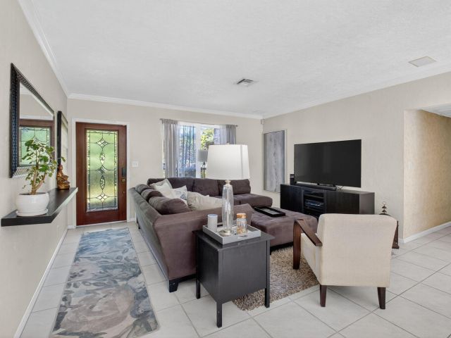 Home for sale at 118 NE 22nd Street - photo 6777561