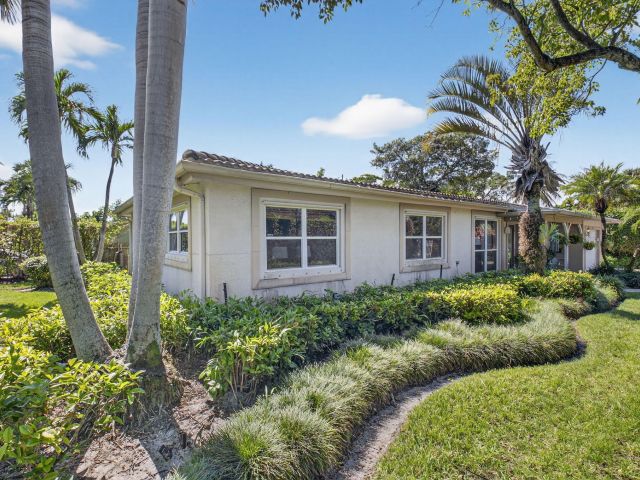 Home for sale at 118 NE 22nd Street - photo 6777563