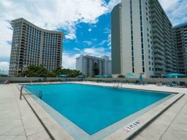 Apartment for sale  Unit #1115 - photo 6697244