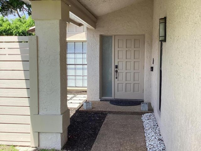 Home for rent at 8895 Old Pine Road 4 - photo 6695460