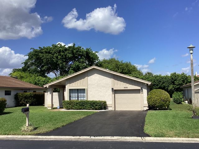 Home for rent at 8895 Old Pine Road 4 - photo 6695461