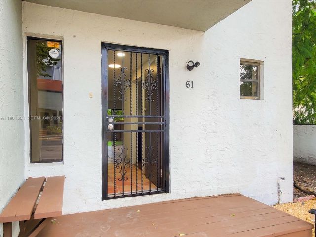 Home for rent at 1901 NW S River Dr 61F - photo 7442545