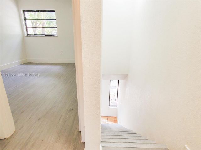 Home for rent at 1901 NW S River Dr 61F - photo 7442564