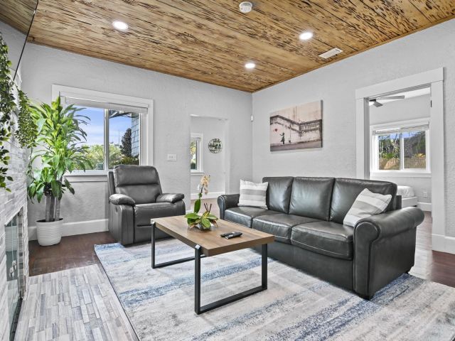 Home for sale at 424 Malverne Road - photo 6708360