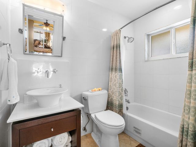 Home for rent at 3509 NW 26th Court - photo 6786692