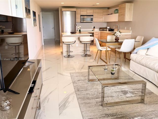 Apartment for rent  Unit #1505 - photo 6835119