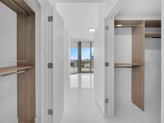 Apartment for sale  Unit #2106 - photo 6695278