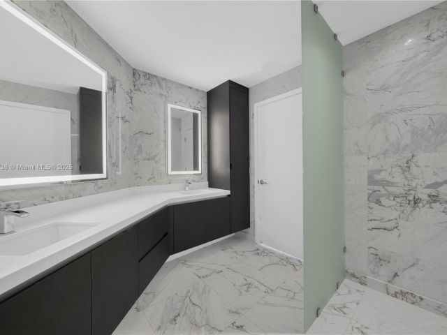 Apartment for sale  Unit #2106 - photo 6695284