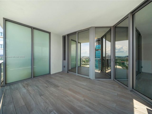 Apartment for sale  Unit #2106 - photo 6695288