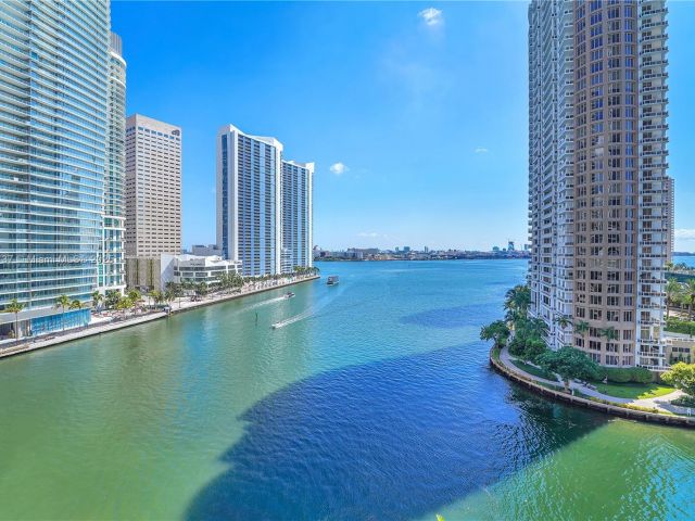 Apartment for rent  Unit #1001 - photo 6697578