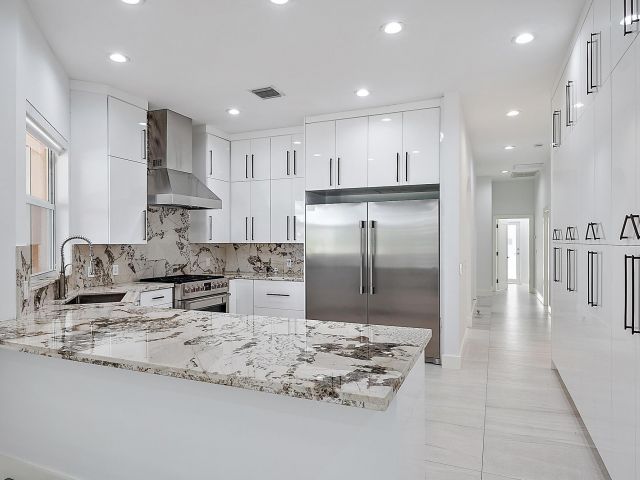 Home for sale at 8734 Lakes Boulevard - photo 6719610