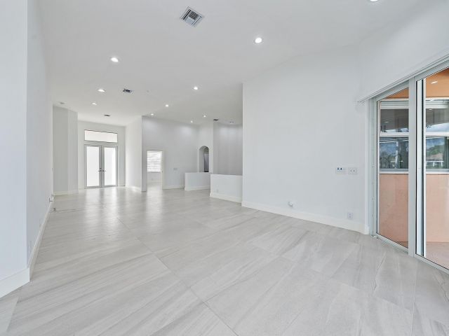 Home for sale at 8734 Lakes Boulevard - photo 6719612